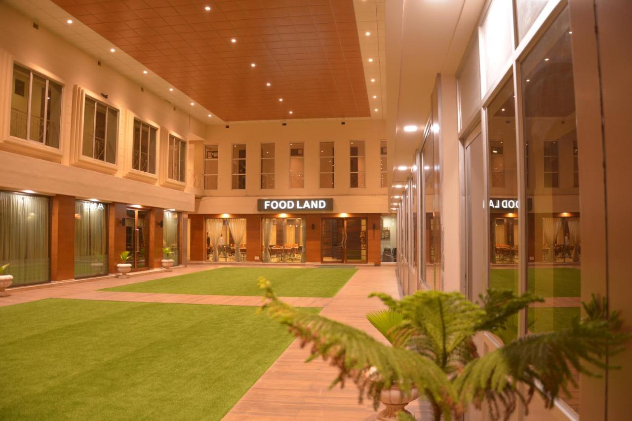 Hotel Prince Residency Bhuj Exteriör bild
